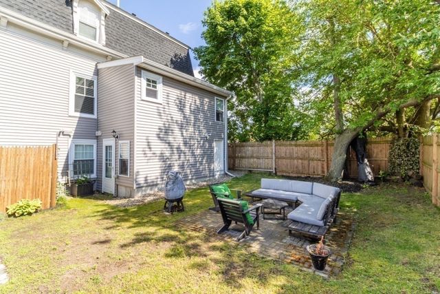 189 Shirley St 1, Winthrop, MA 02152