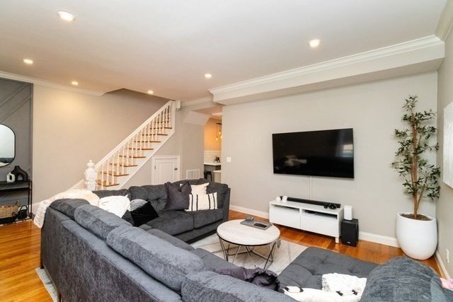 189 Shirley St 1, Winthrop, MA 02152