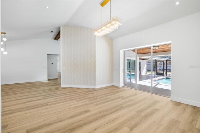 512 CRYSTAL GROVE BOULEVARD, Lutz, FL 33548