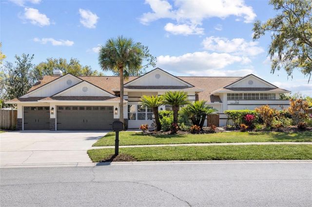 512 CRYSTAL GROVE BOULEVARD, Lutz, FL 33548