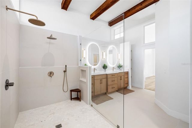 512 CRYSTAL GROVE BOULEVARD, Lutz, FL 33548