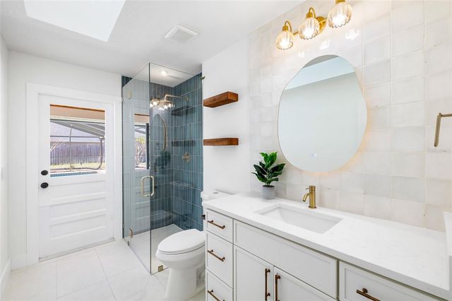 512 CRYSTAL GROVE BOULEVARD, Lutz, FL 33548