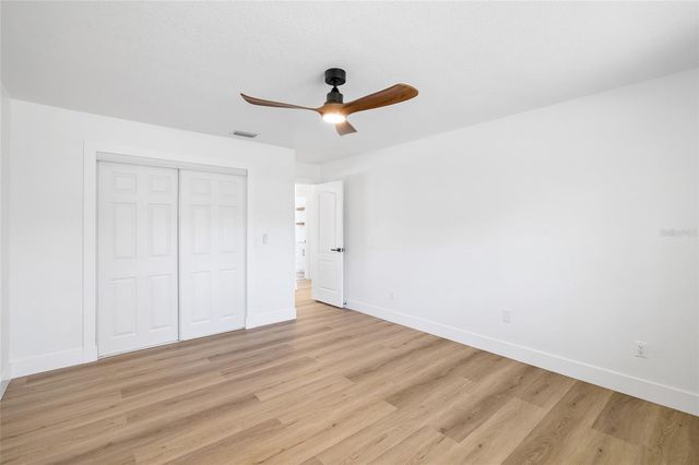 512 CRYSTAL GROVE BOULEVARD, Lutz, FL 33548