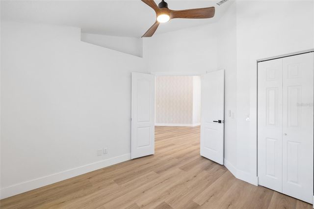 512 CRYSTAL GROVE BOULEVARD, Lutz, FL 33548