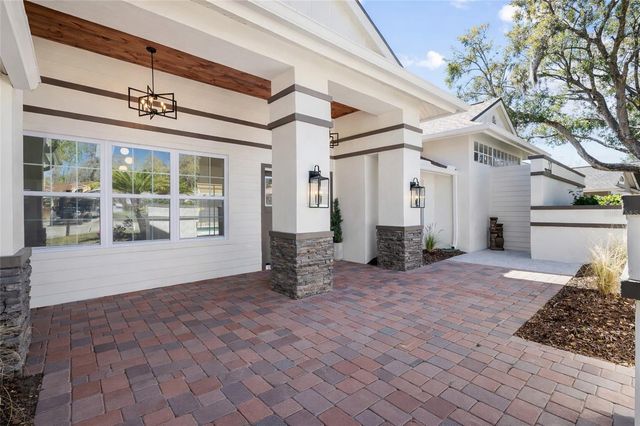 512 CRYSTAL GROVE BOULEVARD, Lutz, FL 33548