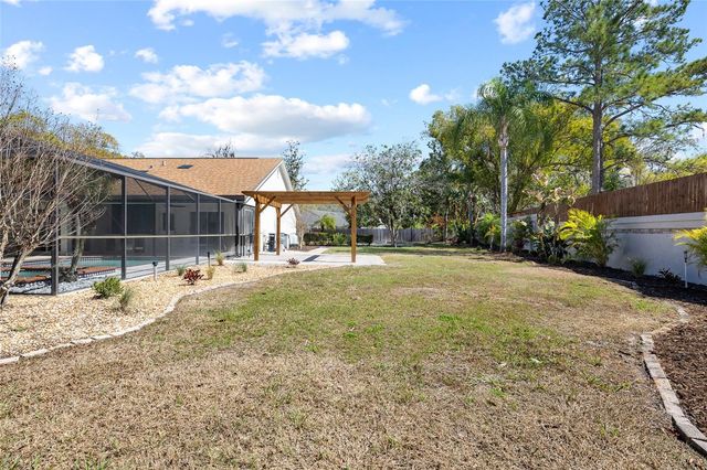 512 CRYSTAL GROVE BOULEVARD, Lutz, FL 33548