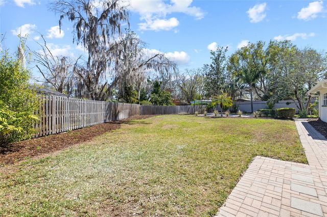 512 CRYSTAL GROVE BOULEVARD, Lutz, FL 33548