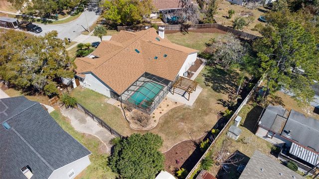 512 CRYSTAL GROVE BOULEVARD, Lutz, FL 33548