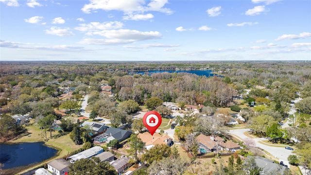 512 CRYSTAL GROVE BOULEVARD, Lutz, FL 33548