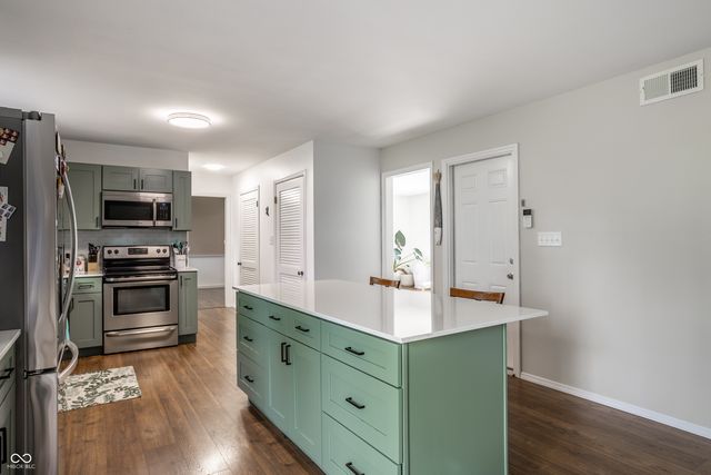 317 N Red Bud Lane, Muncie, IN 47304