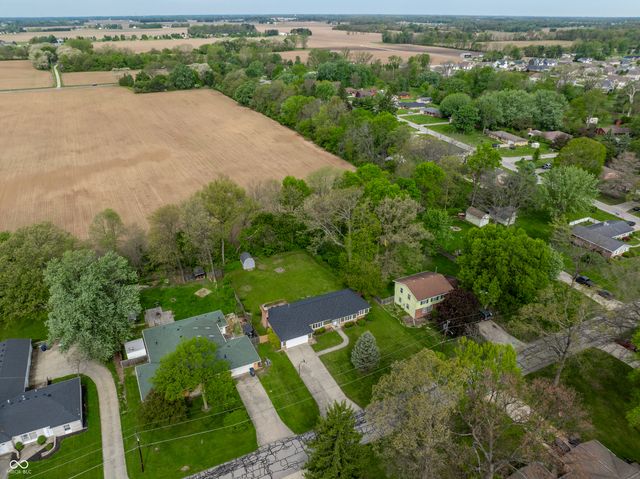 317 N Red Bud Lane, Muncie, IN 47304