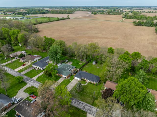 317 N Red Bud Lane, Muncie, IN 47304