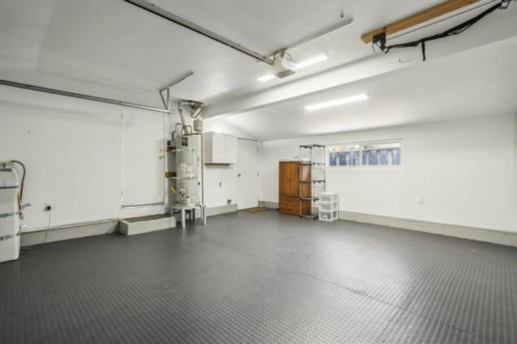 Image 12 of property listing at 2171 Monterey Avenue, Santa Clara, CA 95051