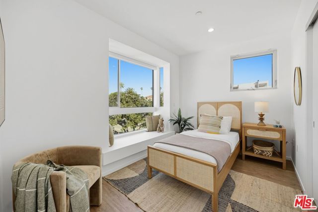 1244 14th Street A, Santa Monica, CA 90404