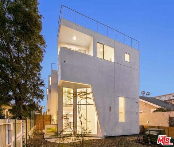 1244 14th Street A, Santa Monica, CA 90404