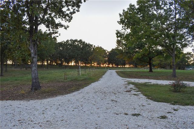 10368 Beatty Road, Lincoln, AR 72744