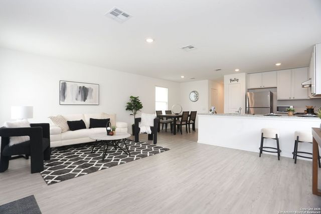 9454 Tarbutton Trail, San Antonio, TX 78211