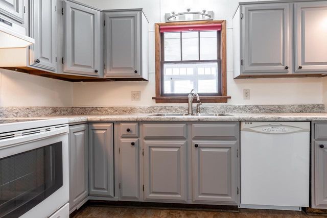 643 TAYCO STREET, Menasha, WI 54952