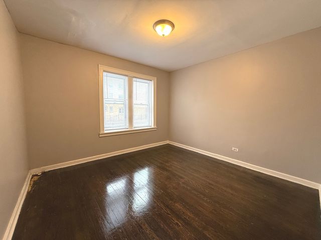 7617 S Kingston Avenue 1A, Chicago, IL 60649