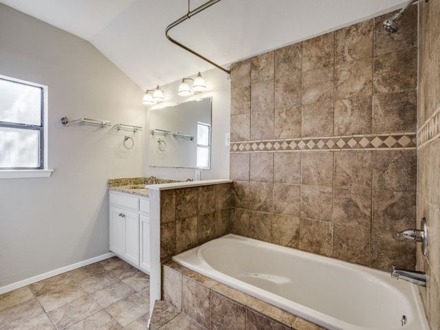 6470 Lindell Avenue, Fort Worth, TX 76116