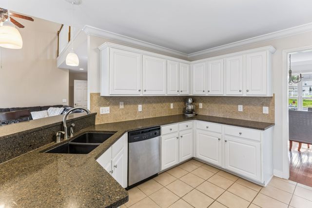 2122 Ieper Dr, Spring Hill, TN 37174