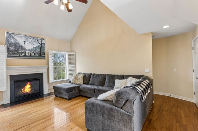 2122 Ieper Dr, Spring Hill, TN 37174