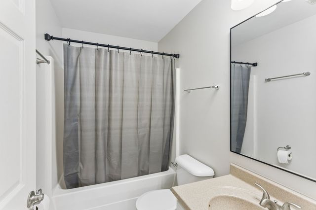 2122 Ieper Dr, Spring Hill, TN 37174