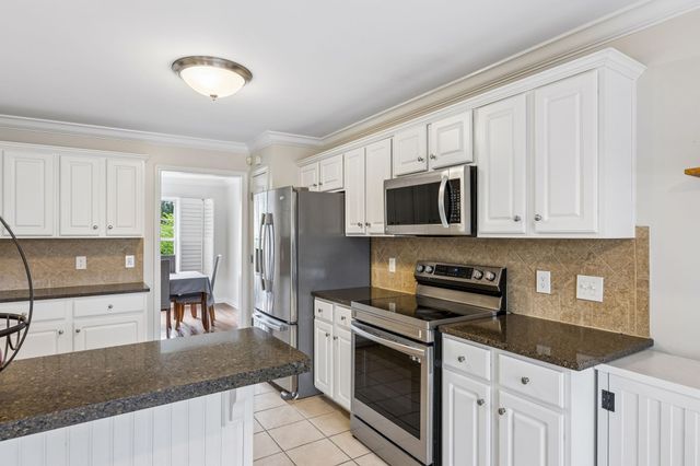 2122 Ieper Dr, Spring Hill, TN 37174