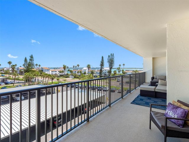 1460 GULF BOULEVARD 308, Clearwater Beach, FL 33767