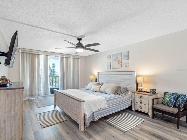 1460 GULF BOULEVARD 308, Clearwater Beach, FL 33767