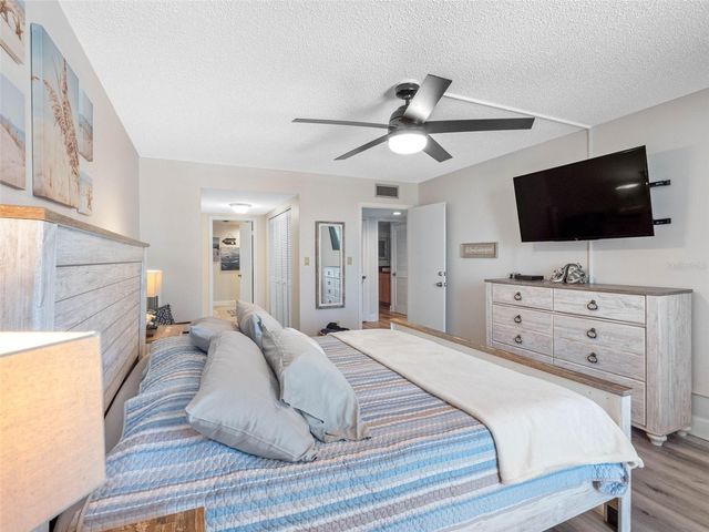 1460 GULF BOULEVARD 308, Clearwater Beach, FL 33767