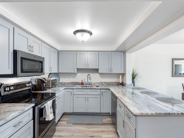 1460 GULF BOULEVARD 308, Clearwater Beach, FL 33767
