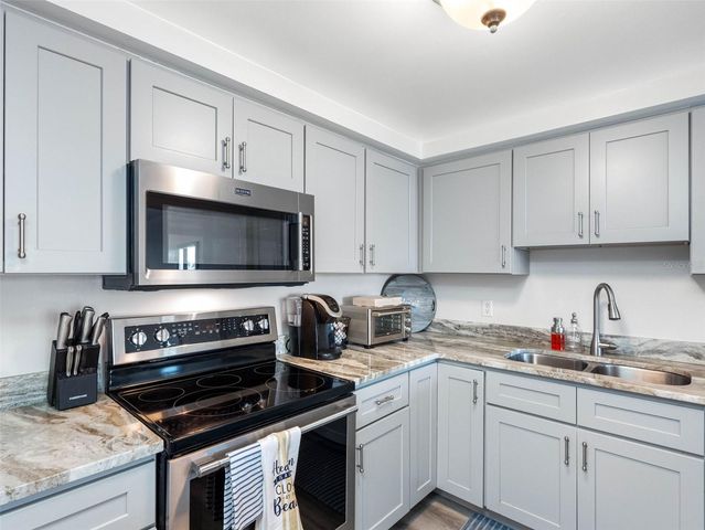 1460 GULF BOULEVARD 308, Clearwater Beach, FL 33767
