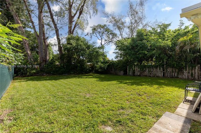 129 SE 4th Street 2, Hallandale Beach, FL 33009