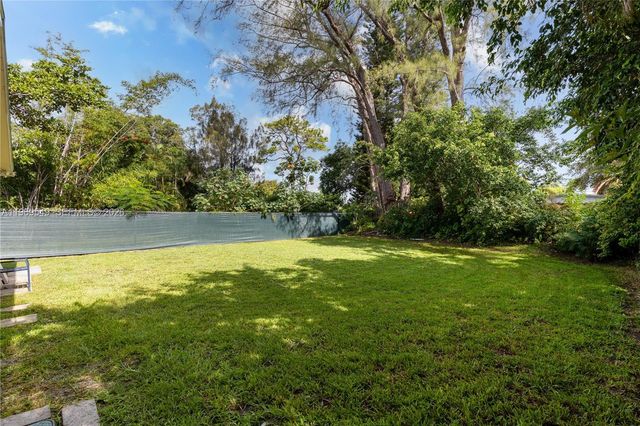 129 SE 4th Street 2, Hallandale Beach, FL 33009