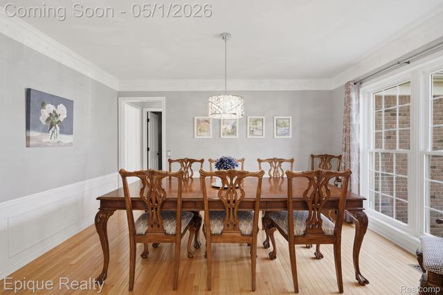 2568 Canoe Circle Drive, Orion Charter Township, MI 48360