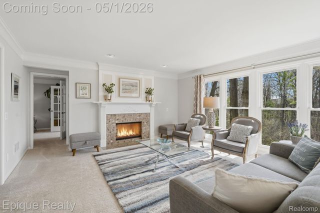 2568 Canoe Circle Drive, Orion Charter Township, MI 48360