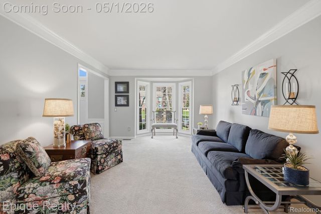 2568 Canoe Circle Drive, Orion Charter Township, MI 48360
