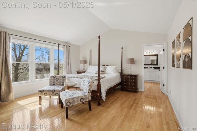 2568 Canoe Circle Drive, Orion Charter Township, MI 48360