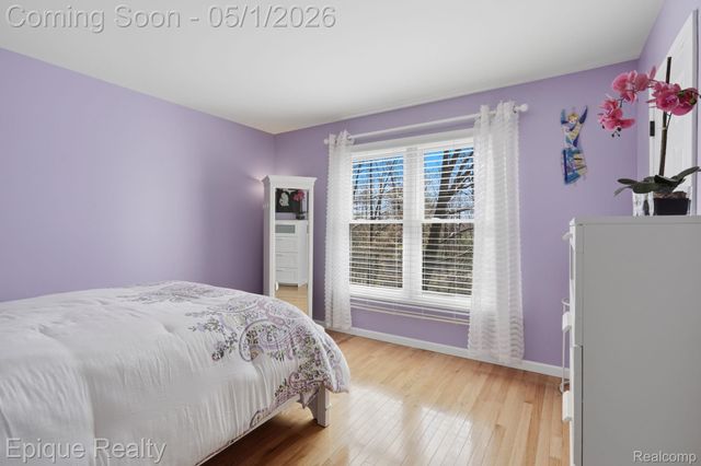 2568 Canoe Circle Drive, Orion Charter Township, MI 48360