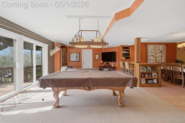 2568 Canoe Circle Drive, Orion Charter Township, MI 48360