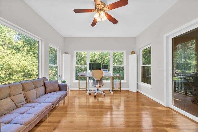 2722 Royal Oaks Dr NW, Swisher, IA 52338