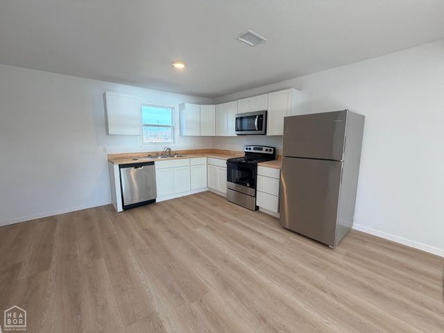 1205 W Hunt Street W, Paragould, AR 72450