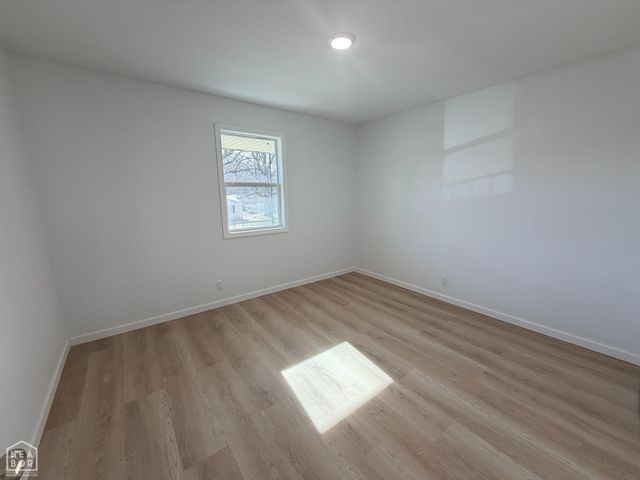 1205 W Hunt Street W, Paragould, AR 72450