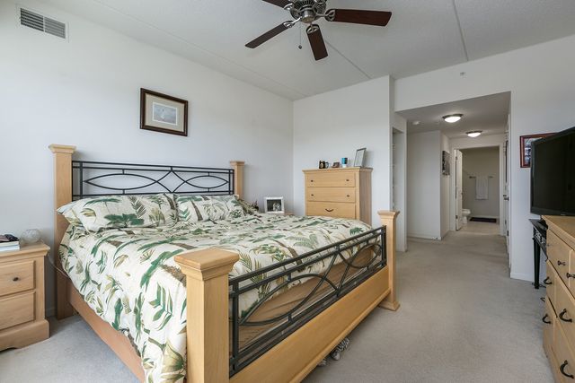 6420 Double Eagle Drive 613, Woodridge, IL 60517