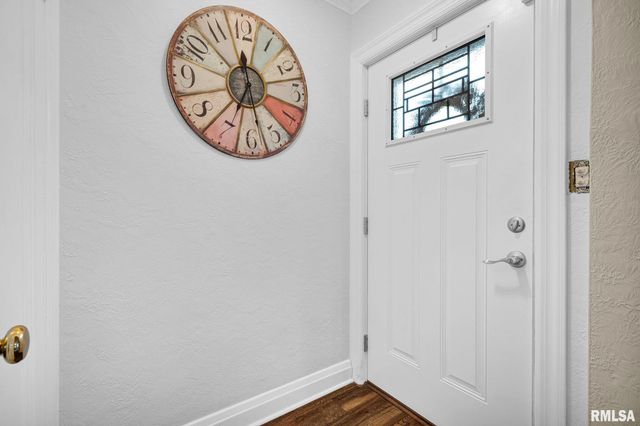 2401 W SHERMAN Avenue, West Peoria, IL 61604