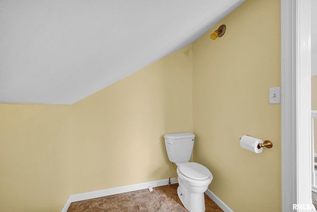 2401 W SHERMAN Avenue, West Peoria, IL 61604