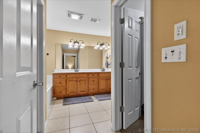 5712 Hazel Road, Bartlesville, OK 74006