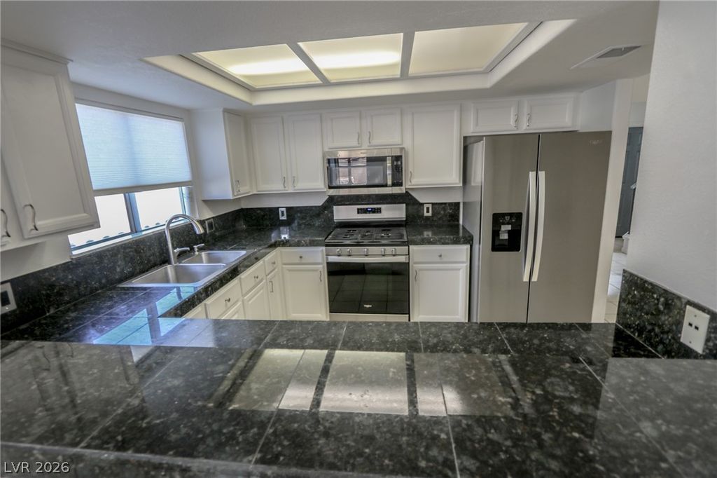 3333 Twin Bridges Court, Las Vegas, NV 89129 — photo 5