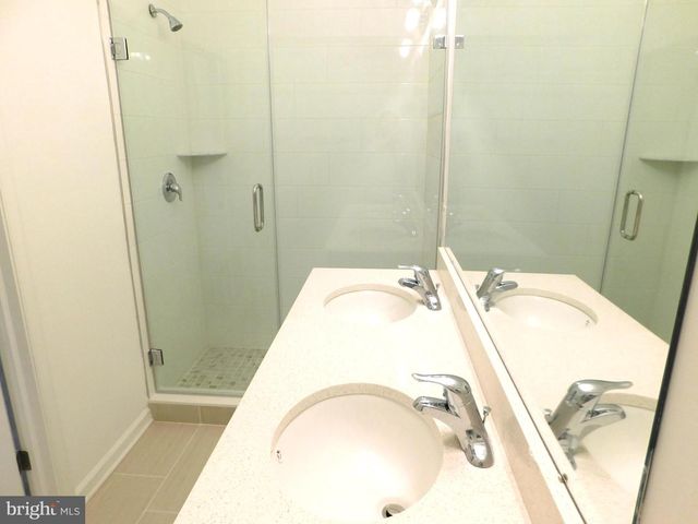 16453 RIVER VIEW DR, Bristol, PA 19007